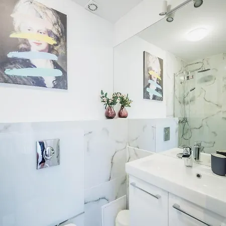 Urokliwy Apartament 150 Metrow Od Rynku *