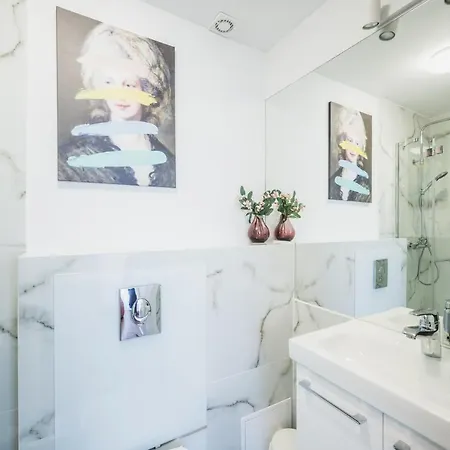 Urokliwy Apartament 150 Metrow Od Rynku ורוצלב