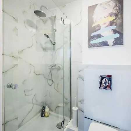 Urokliwy Apartament 150 Metrow Od Rynku ורוצלב